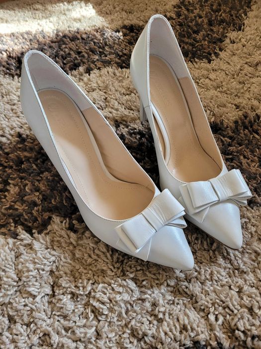 Pantofi mireasa.