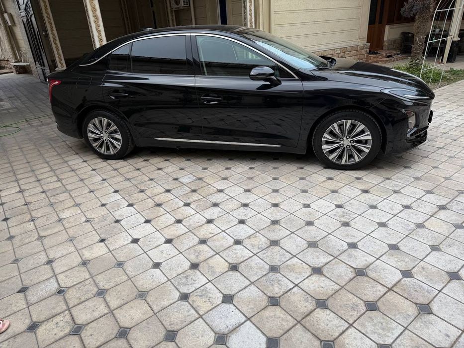 Hongqi Eqm5 500km 16.500$