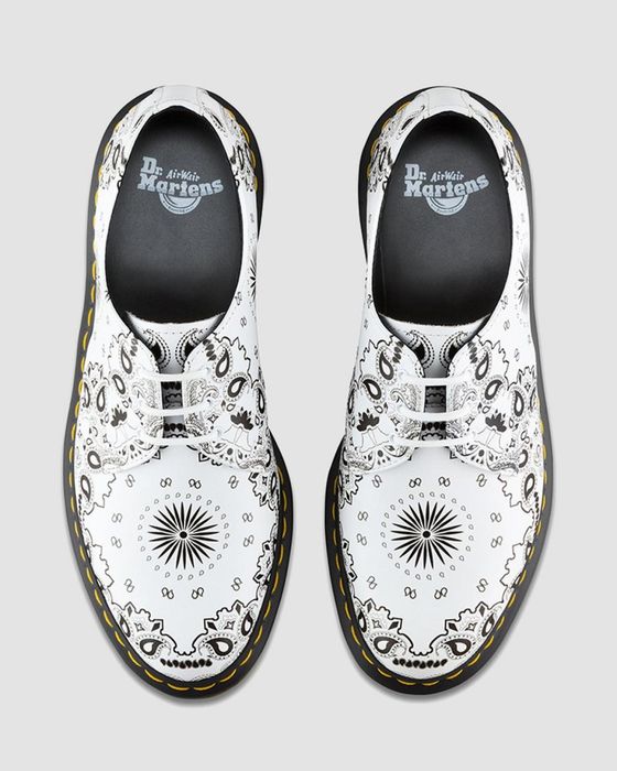 Hugo Boss, Dr Martens, Fratelli Millioreti, номер 43