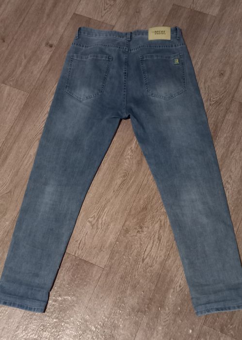 Джинсы в хорошем состоянии