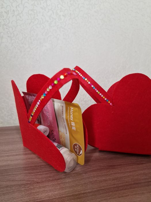 Подарочные сумки из фетра