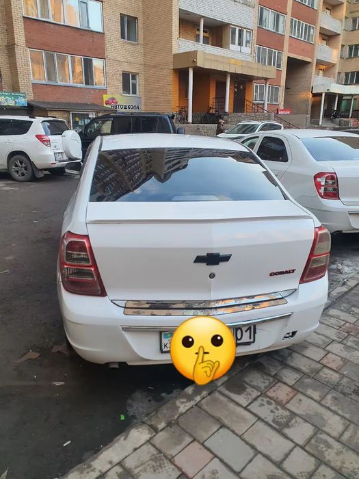 Шефролет Кобальт