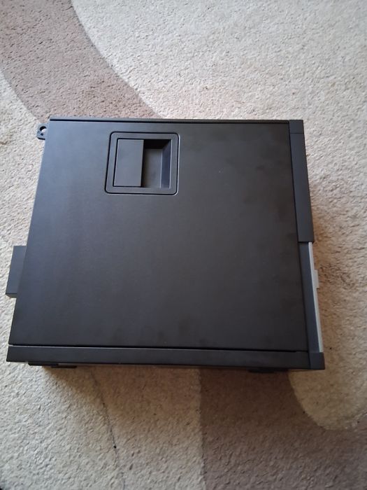 intel i5  RTX 3050 6GB  RAM 8GB SSD256GB