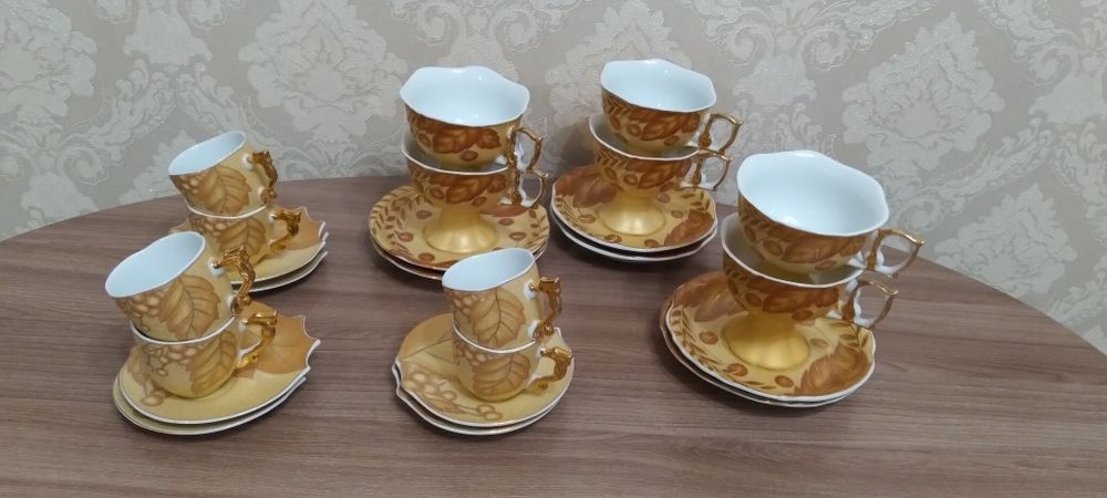 Продаётся чайно-кофейный сервиз.