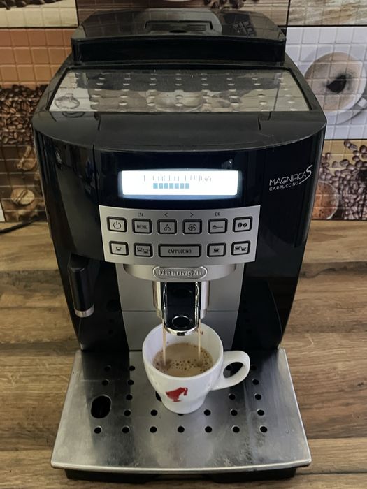 Aparat cafea Delonghi