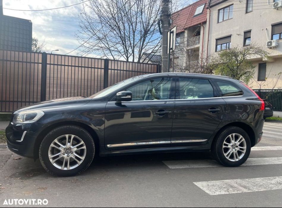 Volvo XC60 T5 AWD R-Design