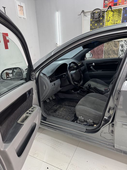 Lacetti 1.8L Mexanika sotiladi