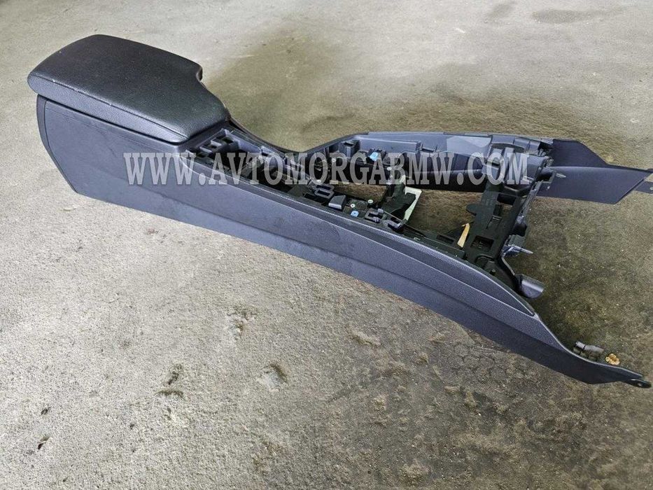 Bmw f30 f31 Подлакътник барче бмв ф30 ф31 3 серия черен цвят