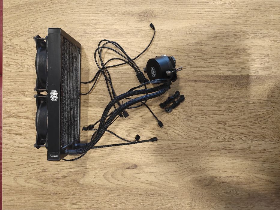 CoolerMaster 240 AIO