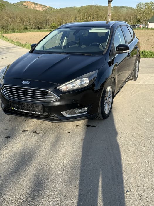 FORD focus titanium
