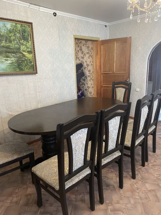 Продам стол со стульями