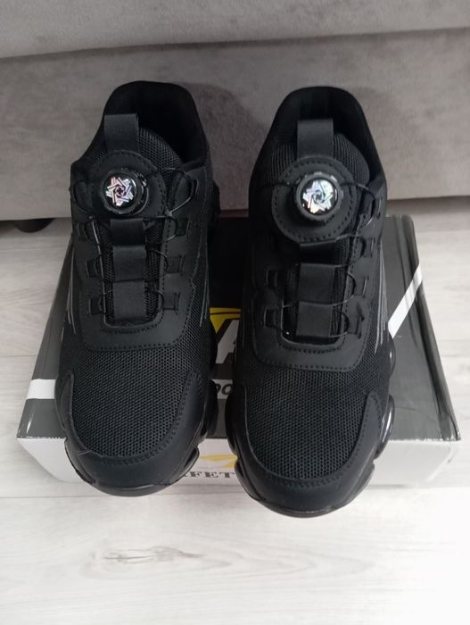 Продам спец обувь!