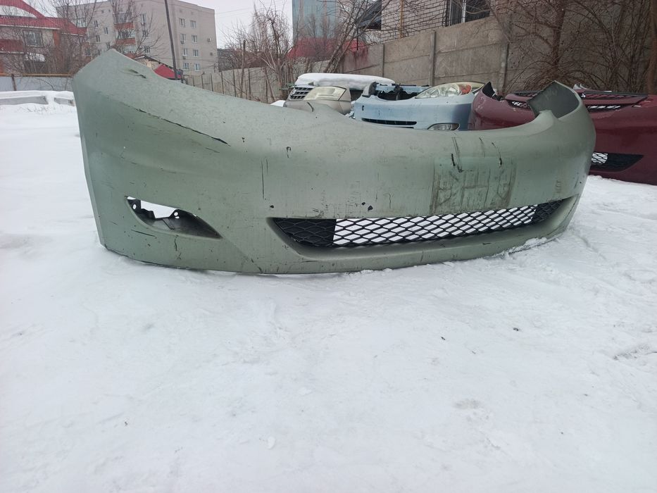 Бампер Toyota Sienna Тойота Сиенна 20кузов.
