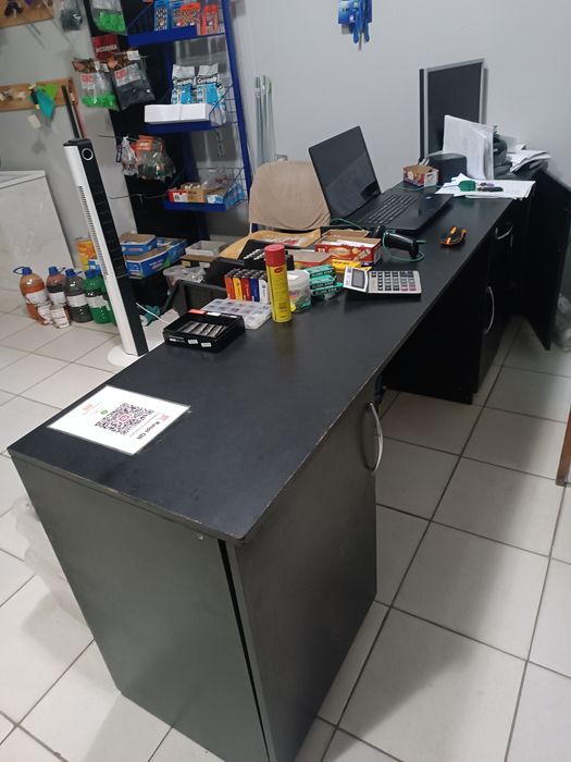 Продам стол 2,40 метра
