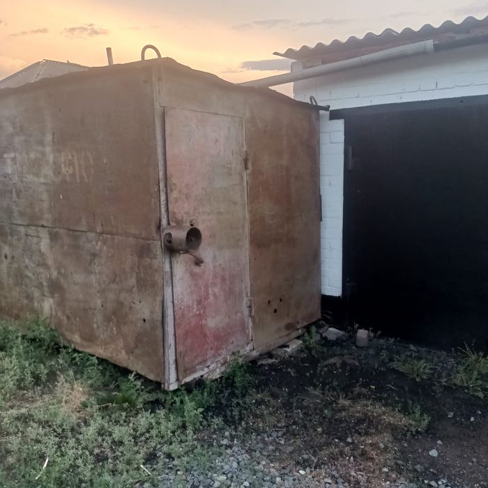 Продам металлический вагончик