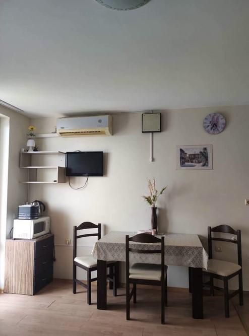 Дава се под наем Едностаен апартамент в Бургас, Център - 50 кв.м за 510 € - Снимка #5