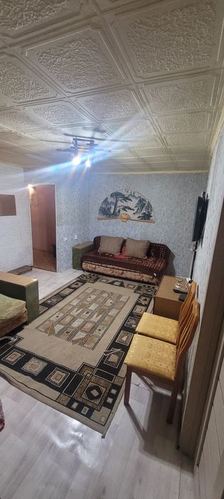 Продаю 2 комн. Абзал, ЦУМ