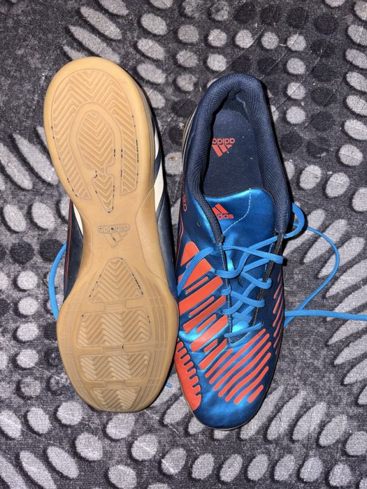 Футболни обувки Адидас