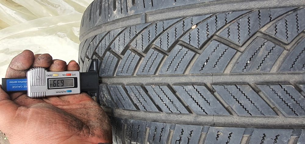 Гуми 2бр 225/40/18 - 1бр - 75лв