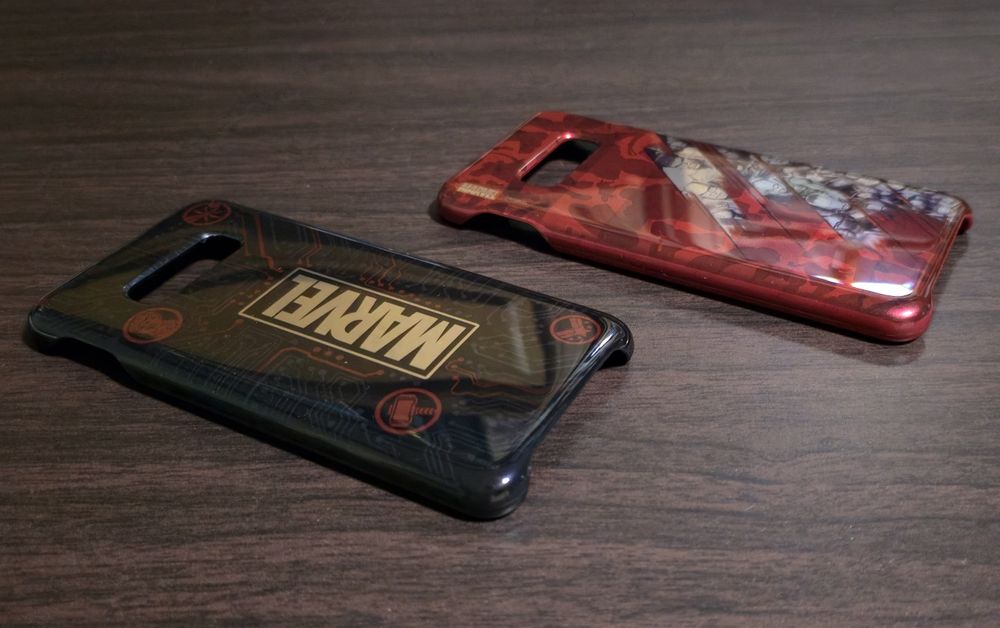 Husa smart activa originala Samsung Marvel Galaxy S10e G970