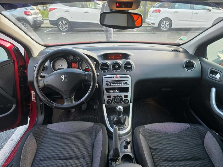 Mașină Peugeot de vanzare