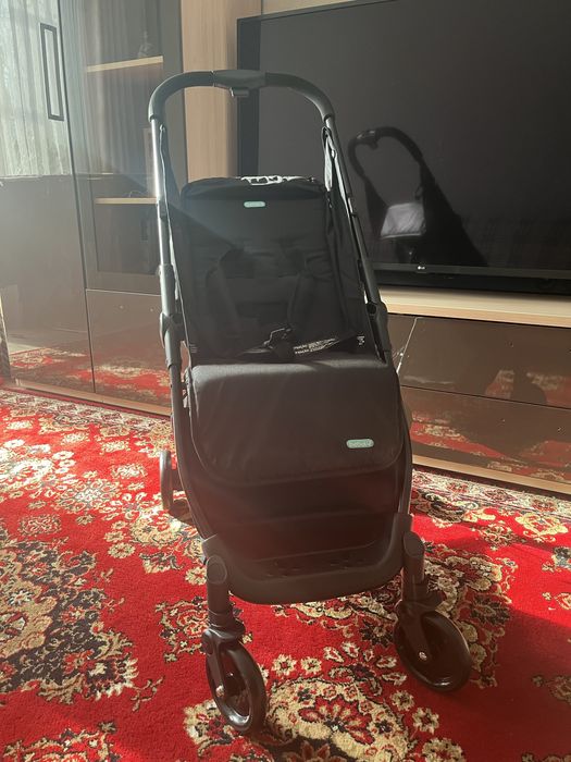 Коляска прогулочная, новая