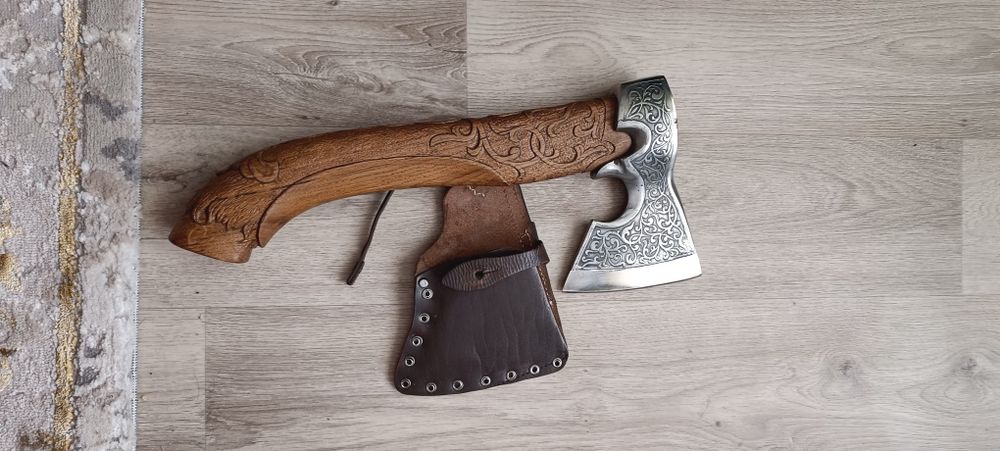 Топор ручной работы