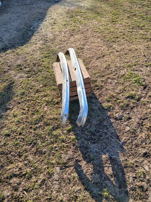 Vând bari față spate Dacia 1300