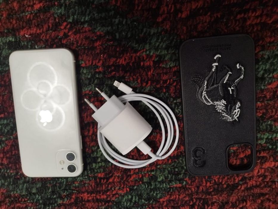 Iphone 11 128gb почти идеал