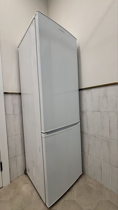 Холодельник Maunfeld