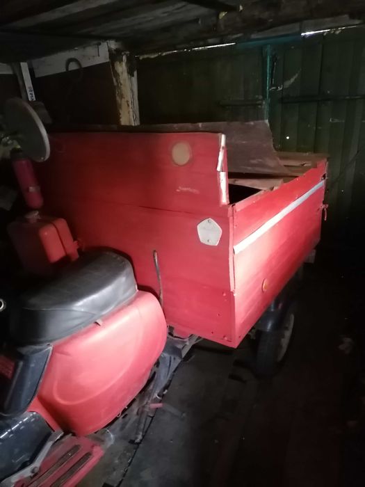 Мотороллер Муравей с кузовом