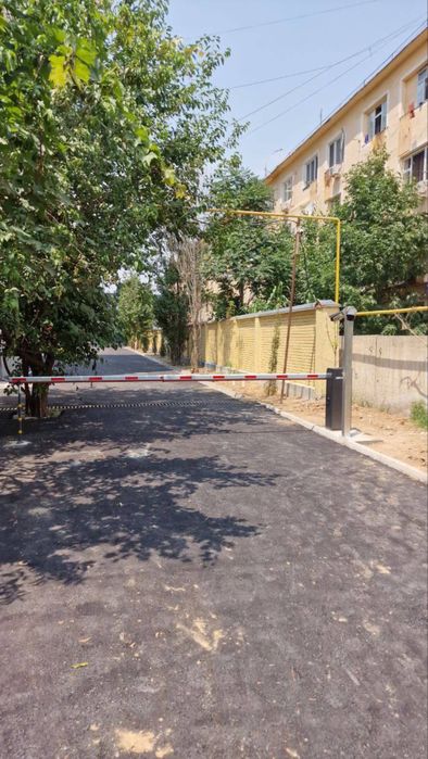 qo’yliq massiv 5    Metroga yaqin bozorchani orqasida 74 kv dom 8 etaj