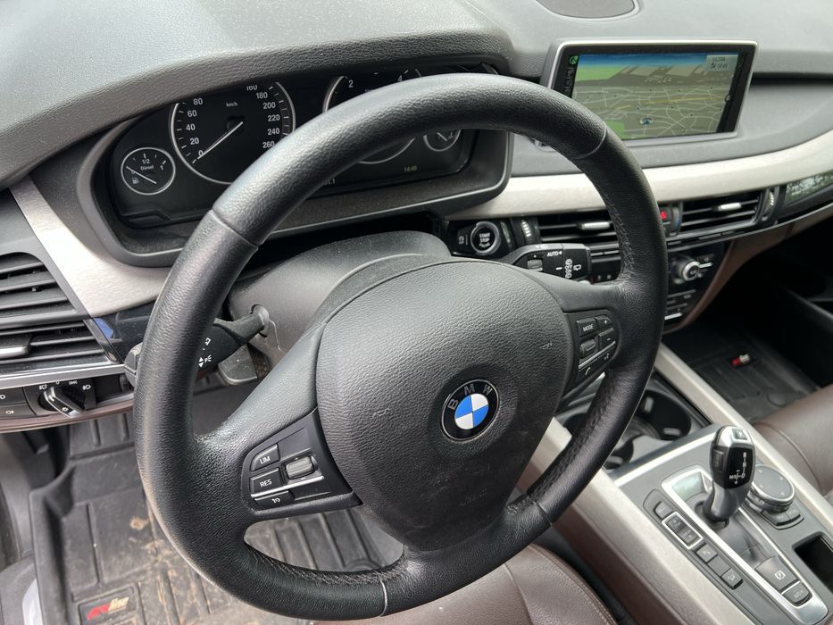 Волан от БМВ Ф15 Ф16 Ф30 Ф26 Ф25 Х5 Х6 Х4 BMW F с вибрация и подгрев