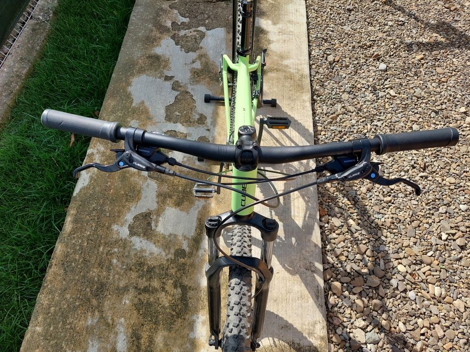 Bicicleta Cube aim one 29