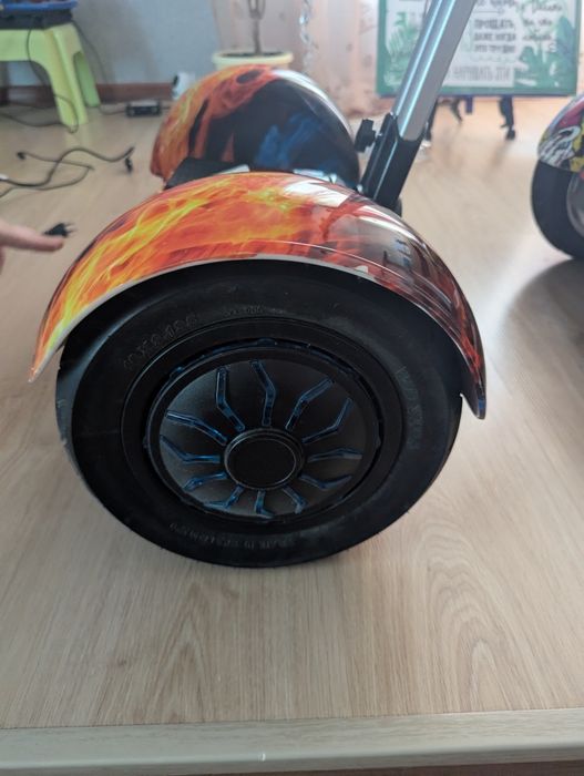 Продам гироскутеры!!!