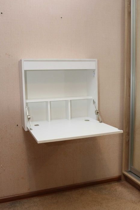 Стол детский. Детская парта.