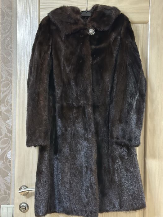 Шуба норковая коричневая