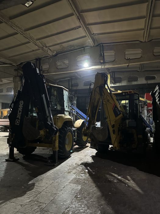 Услуги экскаватора-погрузчика (петушок)