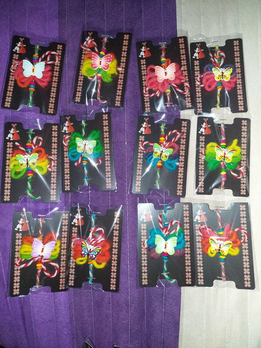 Ръчно изработени мартеници с  бродерия