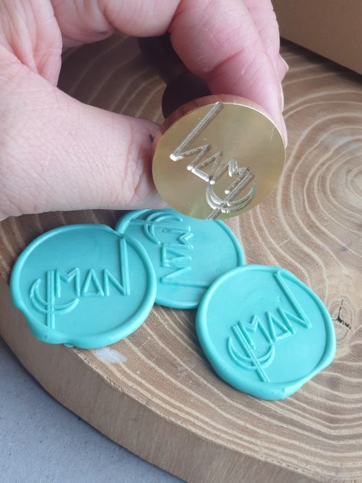 Изготовление клише с вашими инициалами