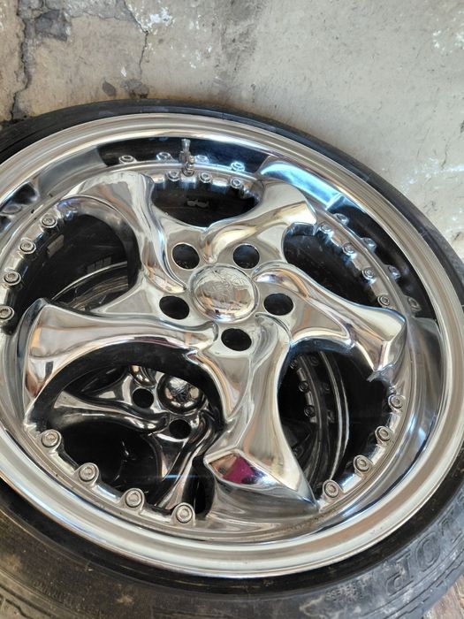 Vând  urgent set de jante ESKIN TUNING