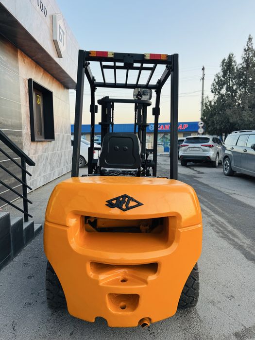 Погрузчик вилочный кара автокара