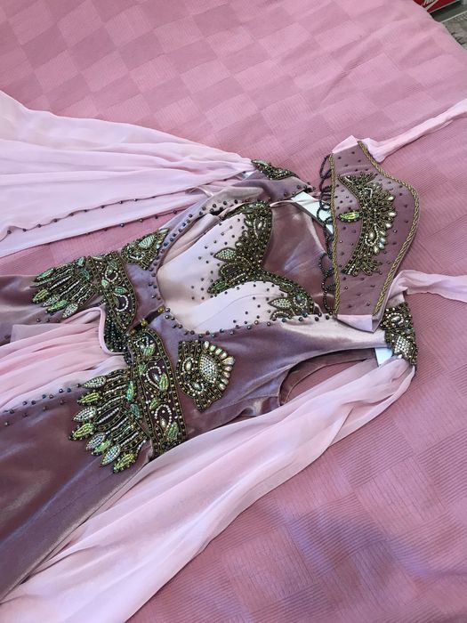 Традиционна рокля от 5 части/рокля за специални поводи