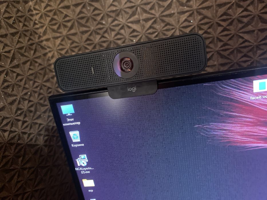 Logitech Веб камера