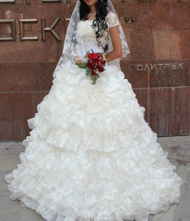 свадебное платье продам