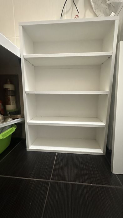 Продам шкаф пенал