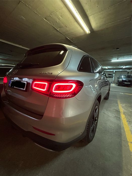 MERCEDES- BENZ GLC 300 4matic AMG Night Panorama
