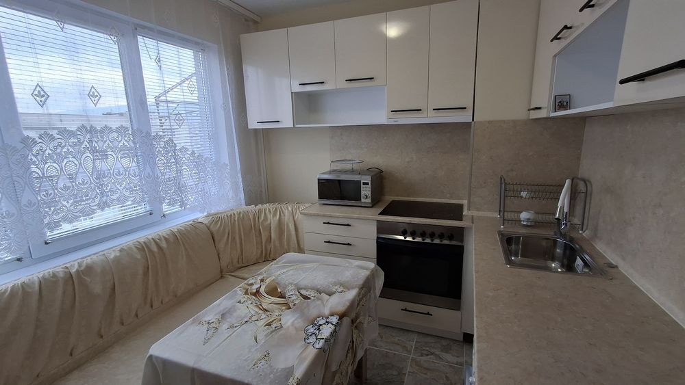 Гарсониера под наем в Надежда 3