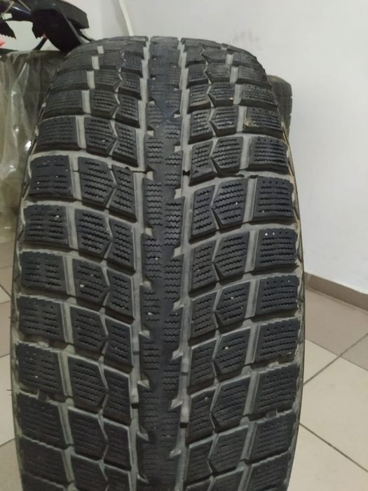 Продам зимние шины