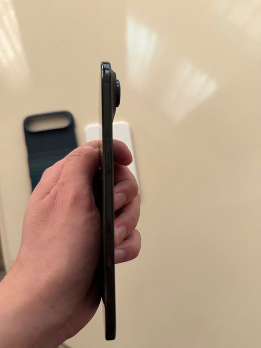 iphone air 256gb + Pitaka + MagSafe